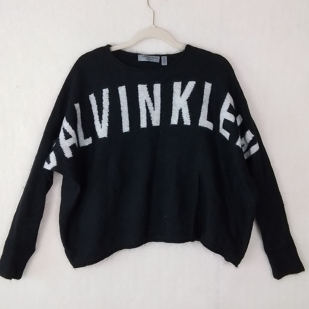 Calvin Klein Wool Blend Oversized‎ Cropped Sweater Size Small in Black